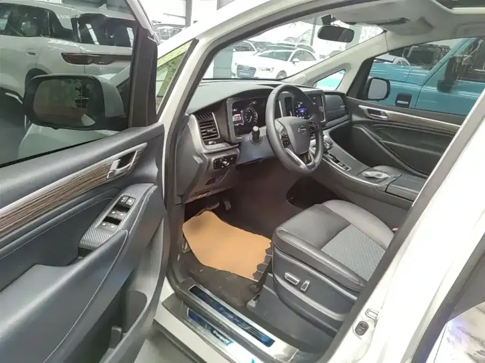 GAC Trumpchi M8