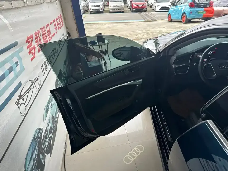 Audi A7L