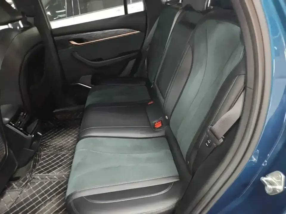 Geely Xingyue L