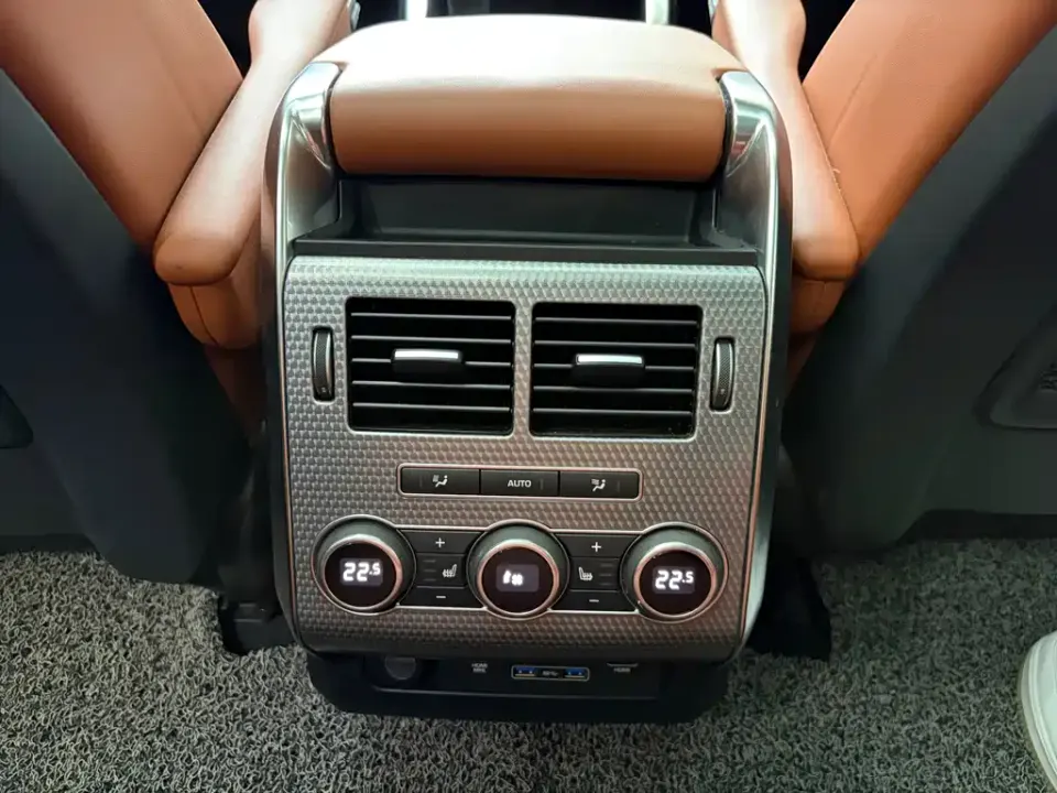 Land Rover Sport