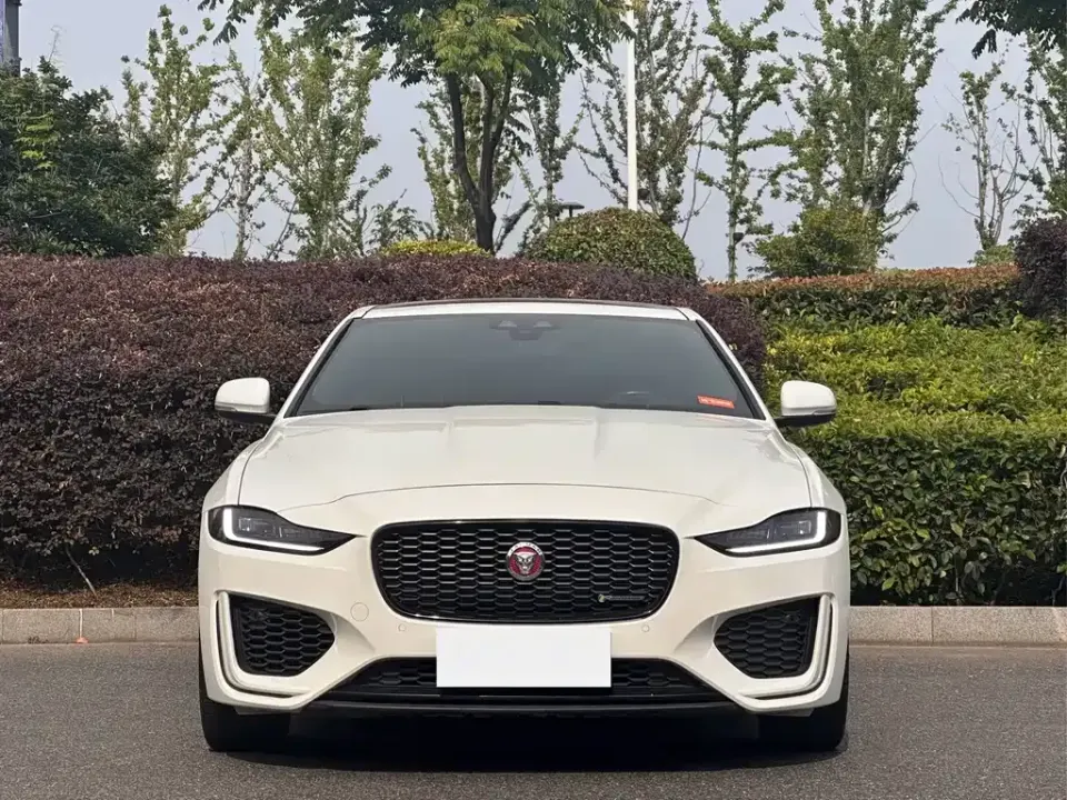 Jaguar XEL