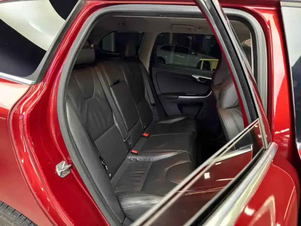Volvo XC60 (Import)