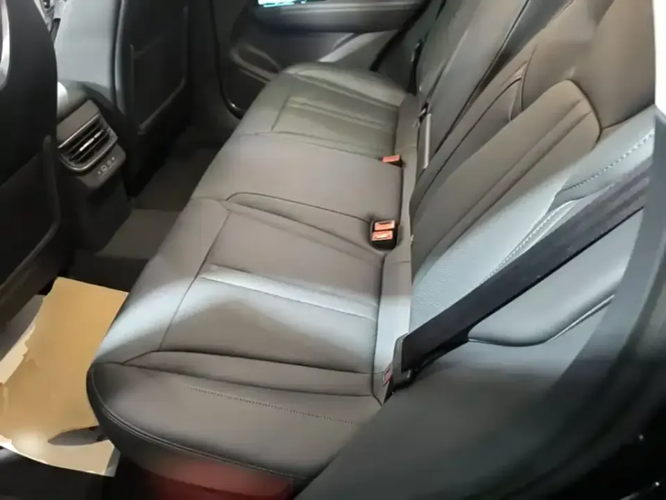 Hongqi Hongqi HS3 PHEV