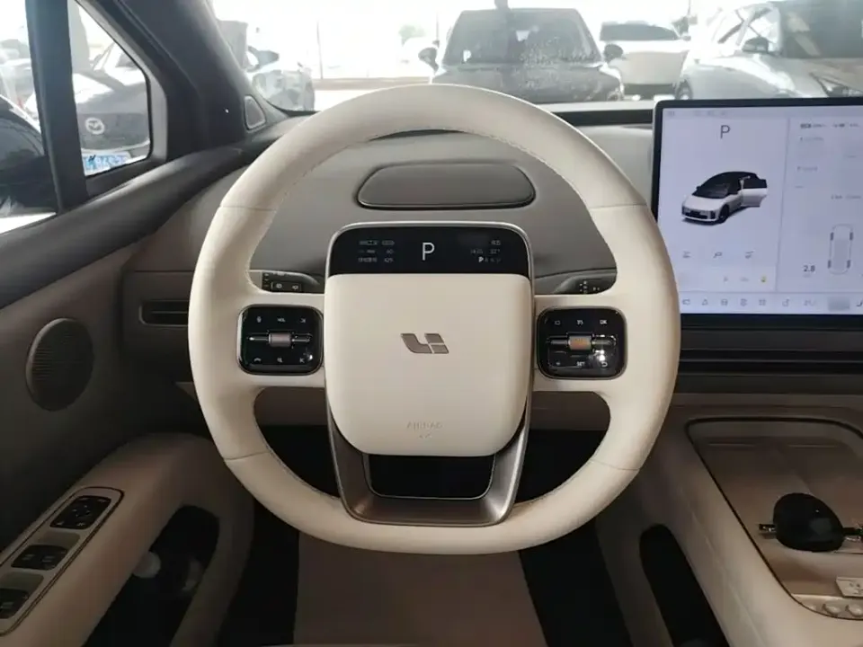 Li Li i6