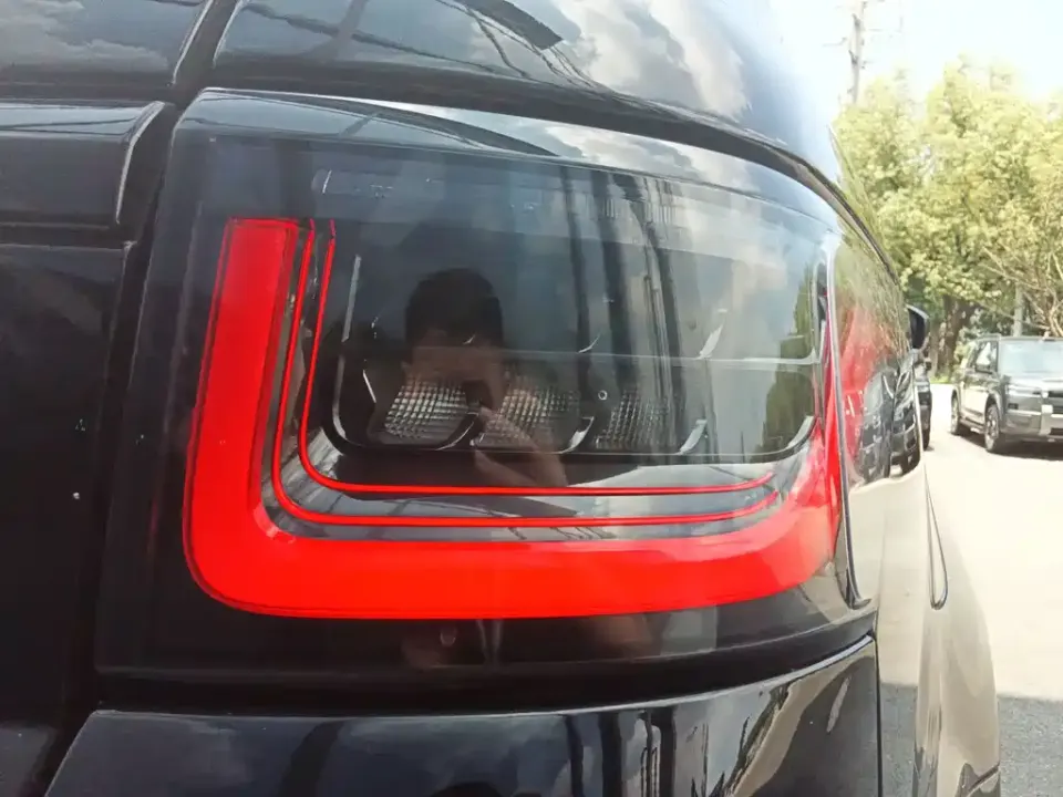 Land Rover Sport
