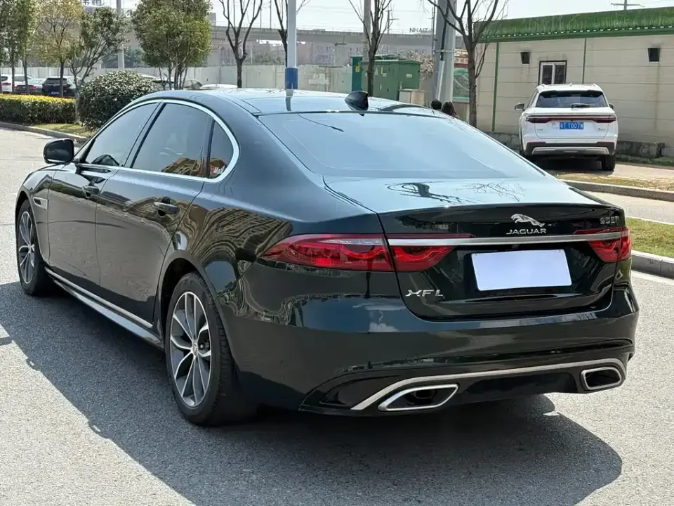 Jaguar XFL