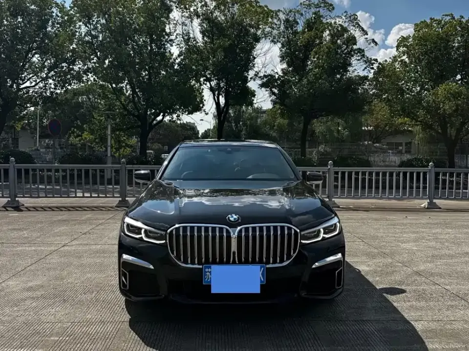 BMW 7-Series