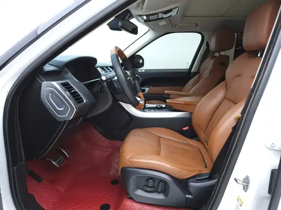 Land Rover Sport