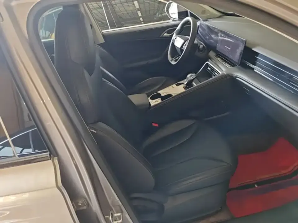 Roewe RX5 New Energy