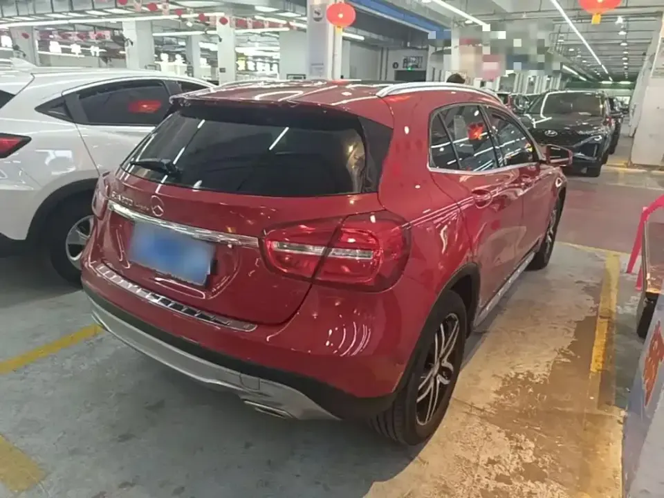Mercedes-Benz GLA