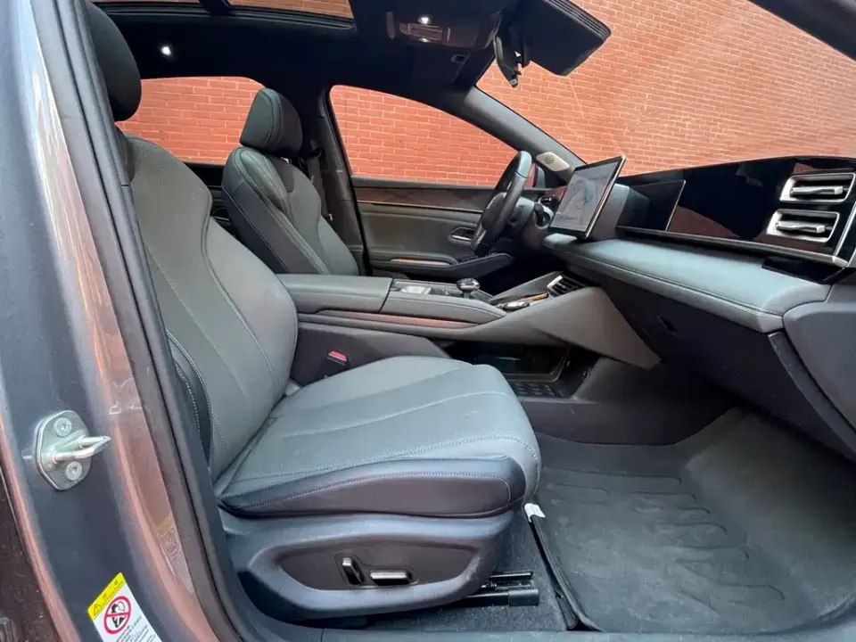 BYD Qin L