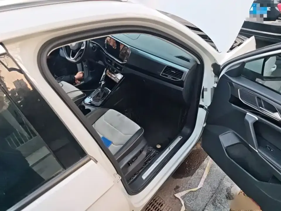 Volkswagen X