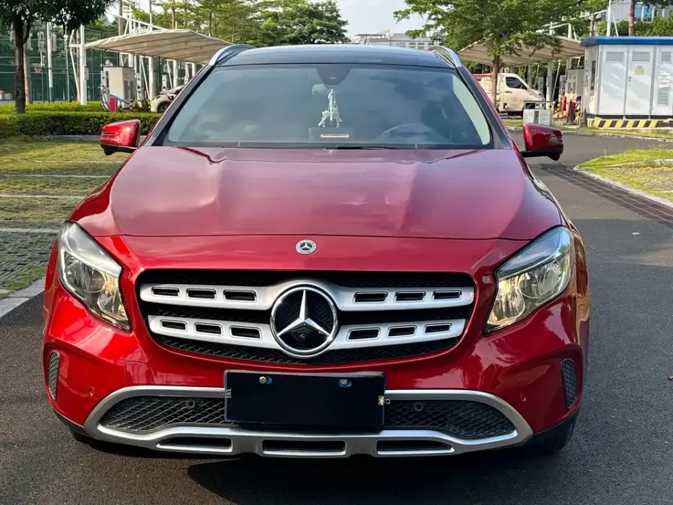 Mercedes-Benz GLA
