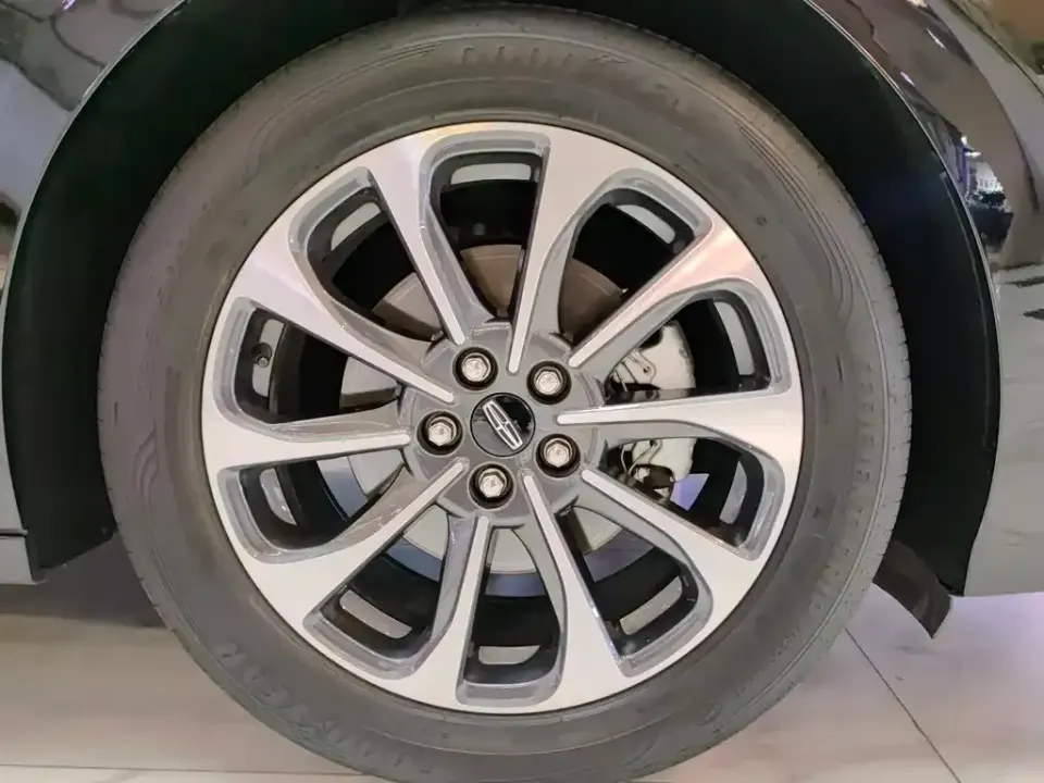 Lincoln Z