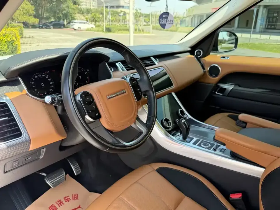 Land Rover Sport