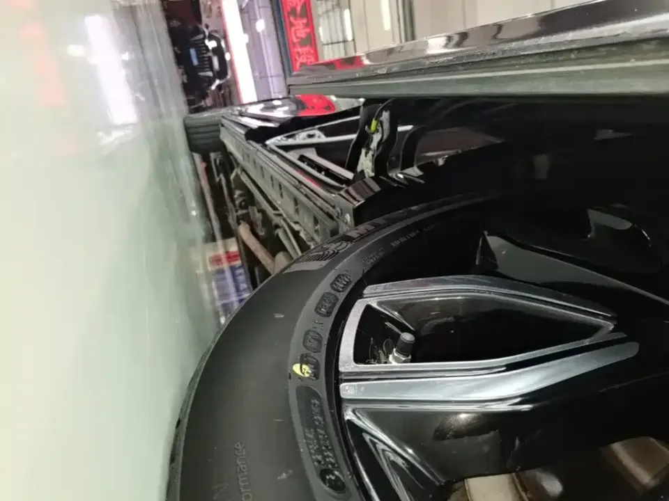 Hongqi Hongqi HQ9