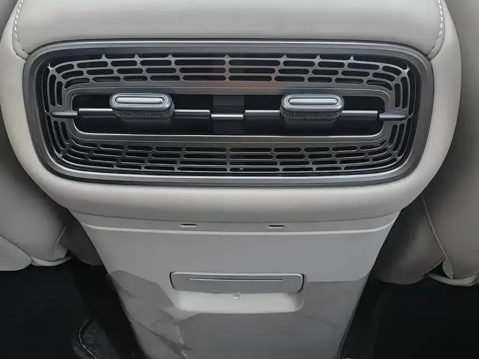 Hongqi Hongqi HS6 PHEV