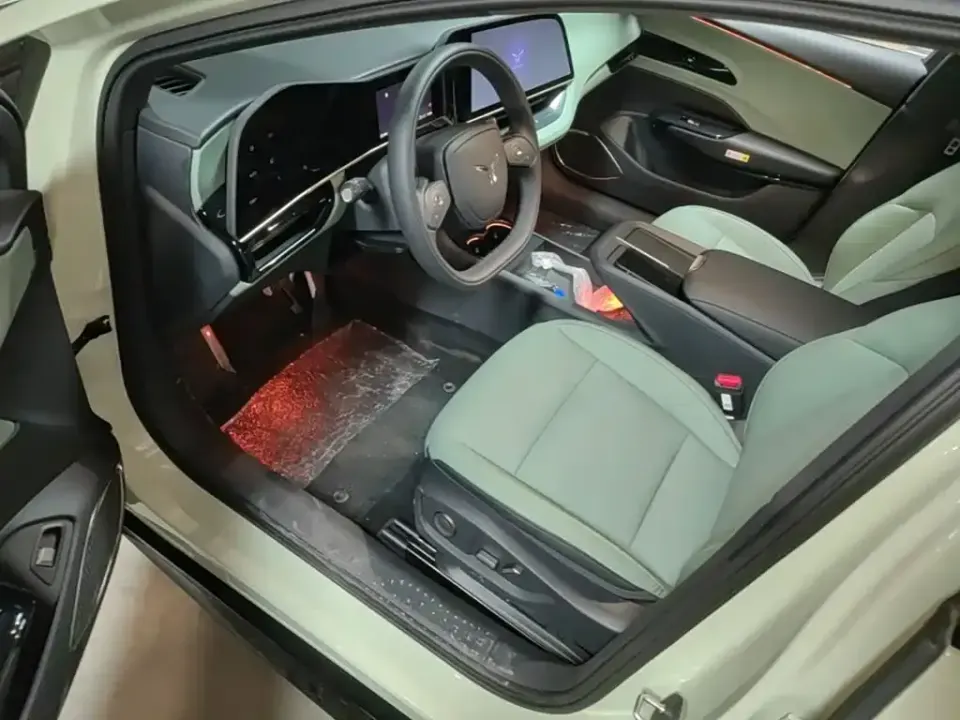 Hongqi Hongqi EH7