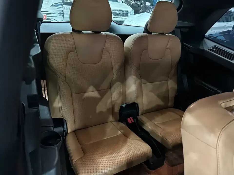 Volvo XC90 PHEV