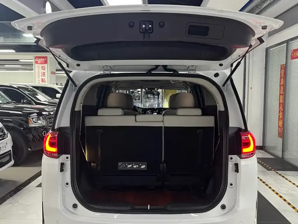GAC Trumpchi M8