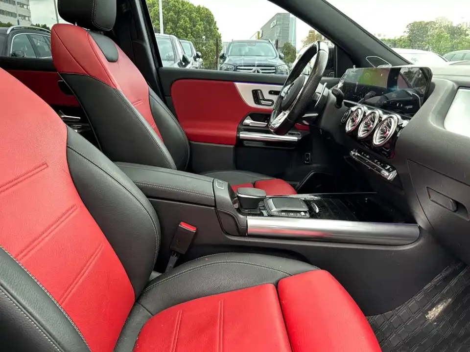 Mercedes-Benz GLA AMG
