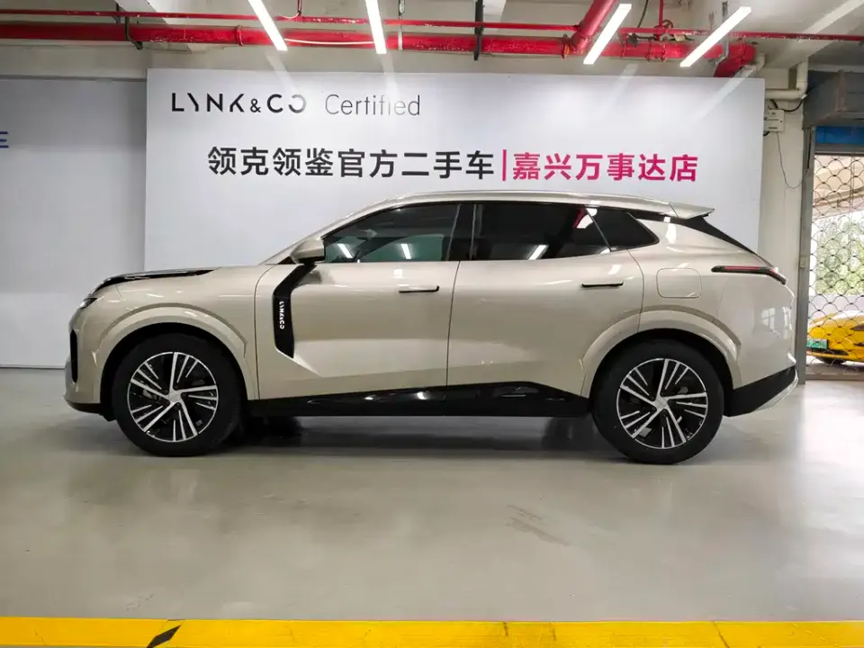 Lynk & Co 08 EM-P