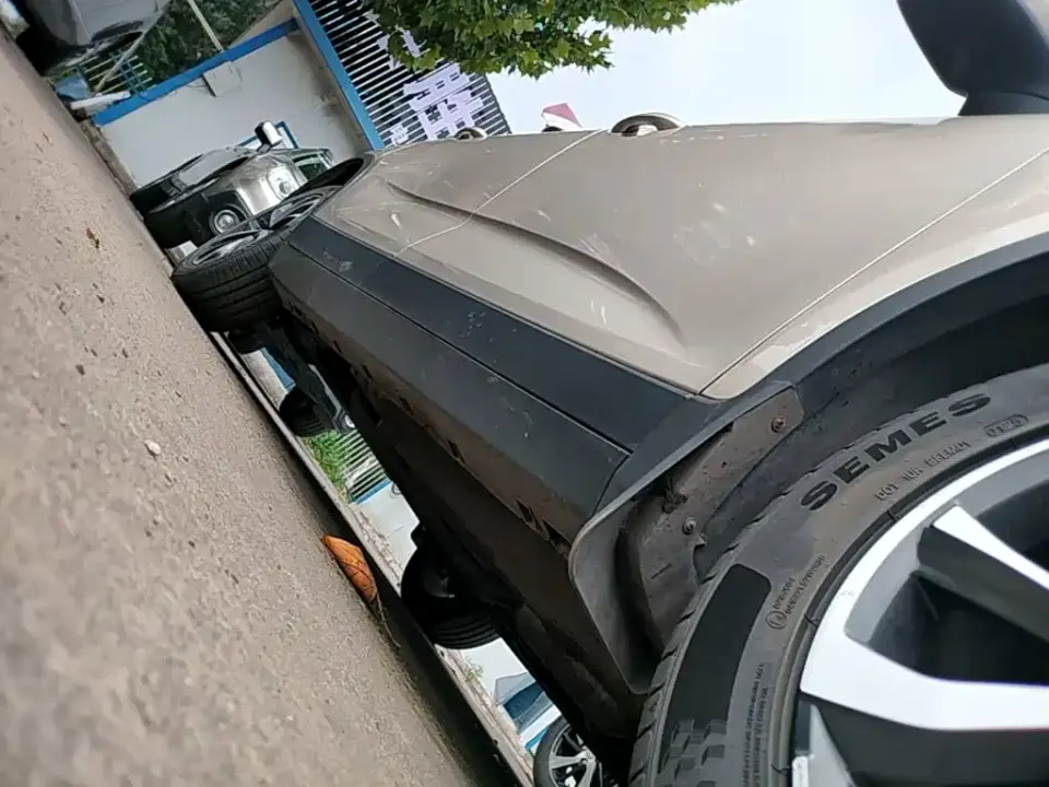 Geely Emgrand GS