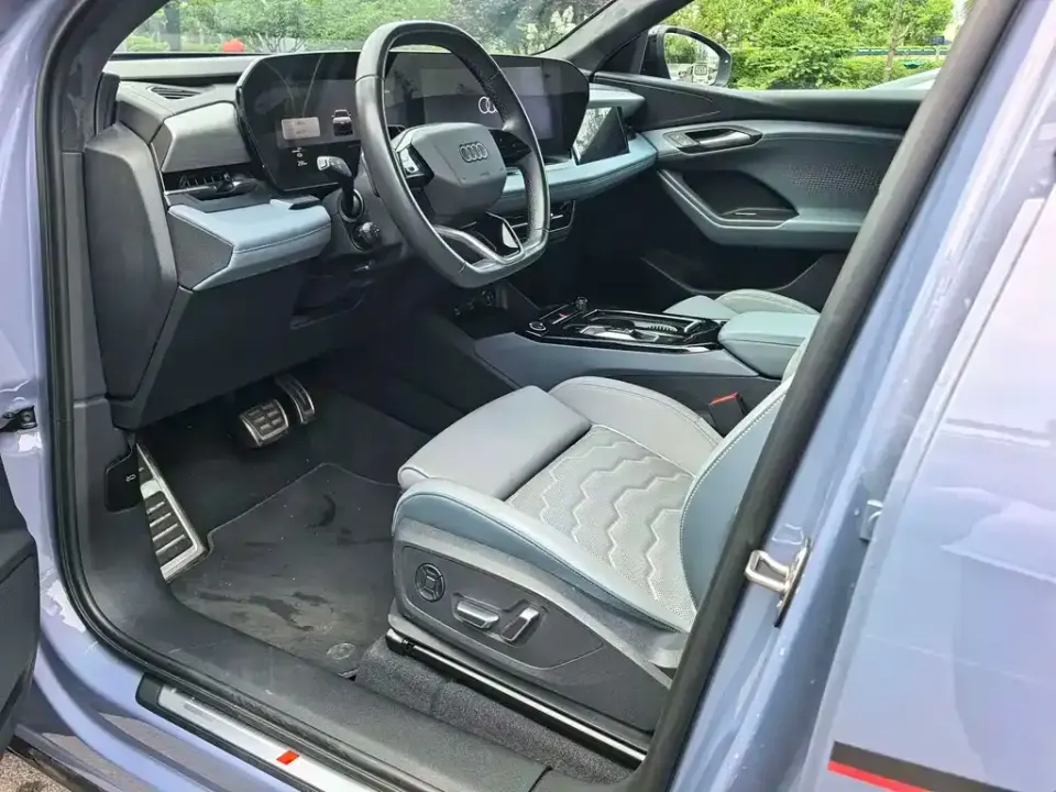 Audi Q6L e-tron