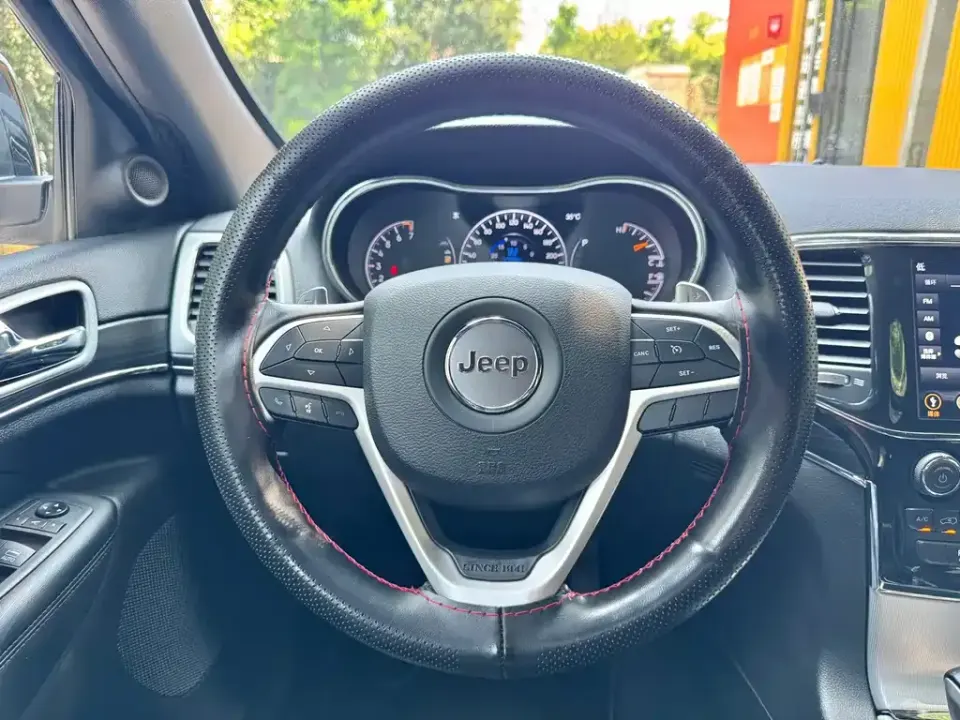 Jeep Grand Cherokee (Import)