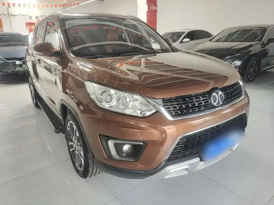 BAIC Senova X35