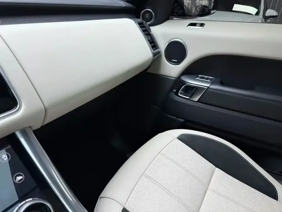 Land Rover Sport