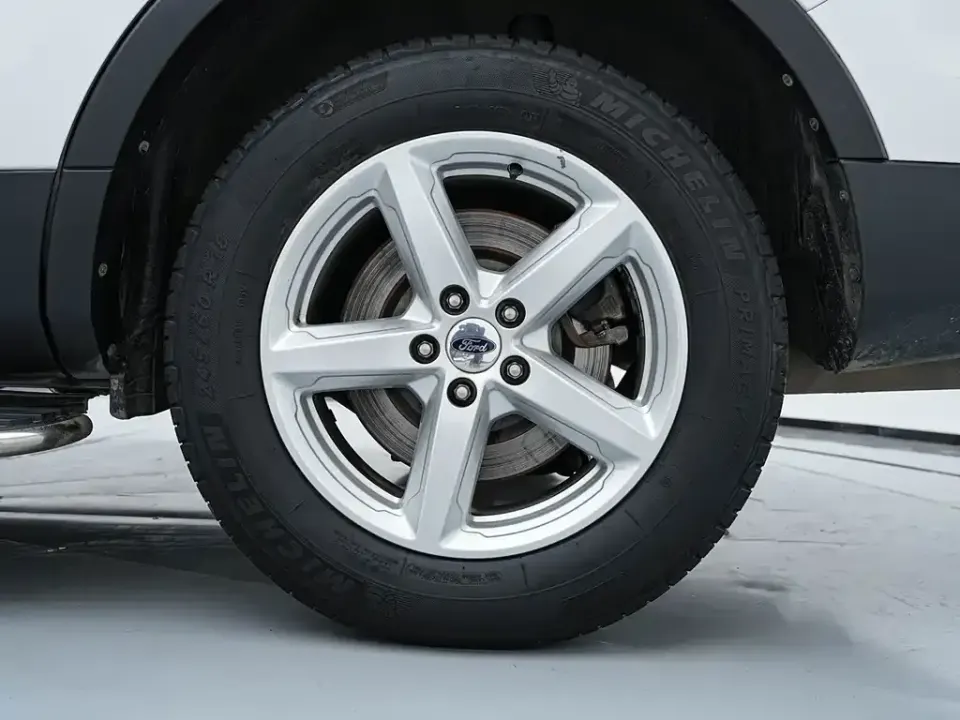 Ford Explorer (Import)