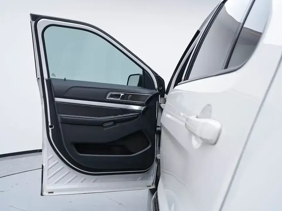 Ford Explorer (Import)