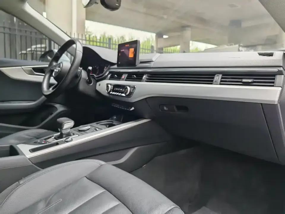 Audi A5 (Import)