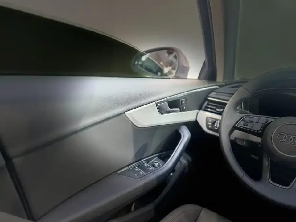 Audi A4 (Import)