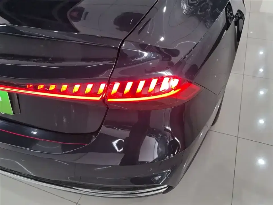 Audi A7L