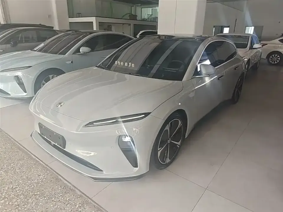 Nio ET5T