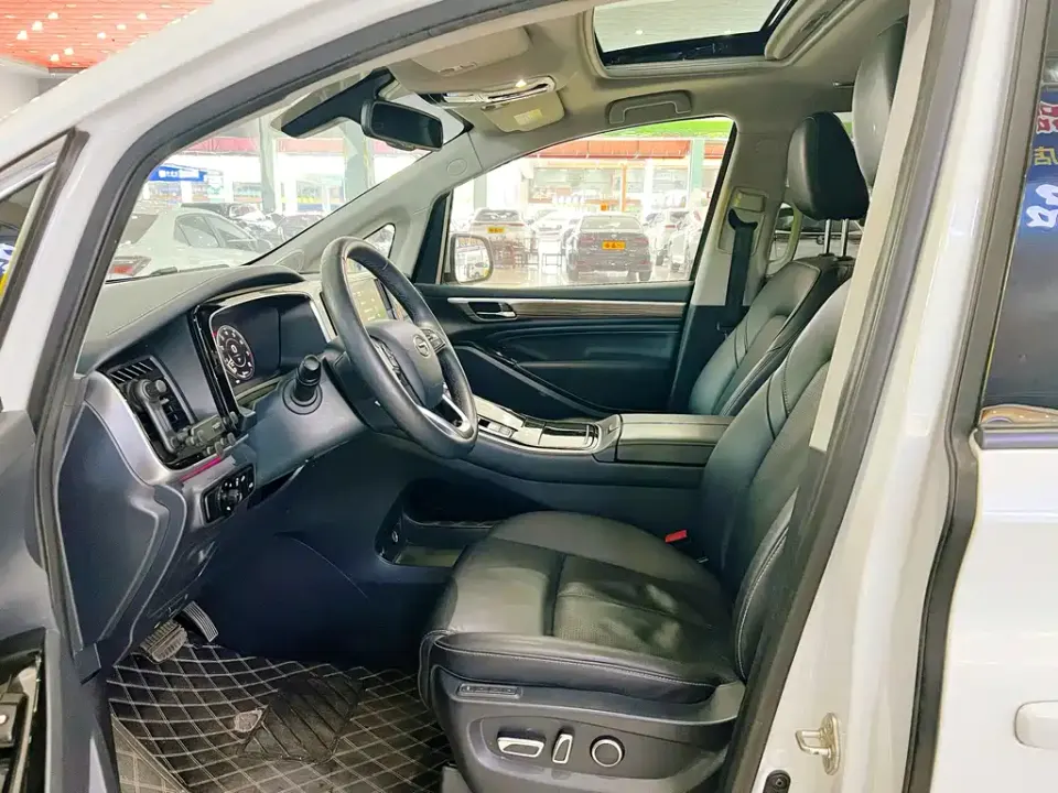 GAC Trumpchi M8
