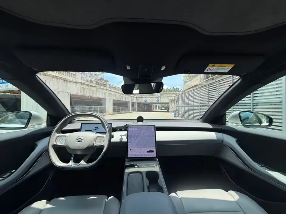 Nio ET5T