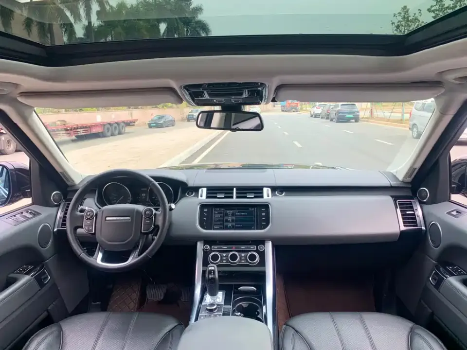 Land Rover Sport