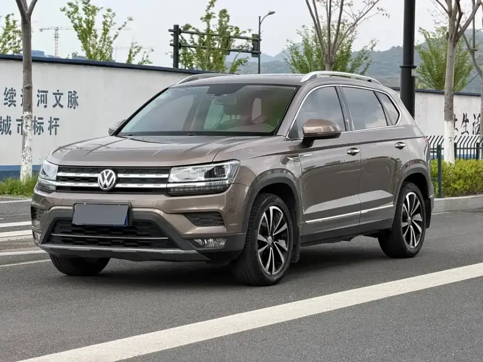 Volkswagen Tharu