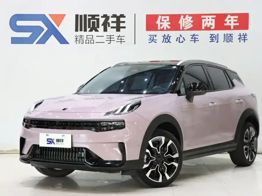 Lynk & Co 06