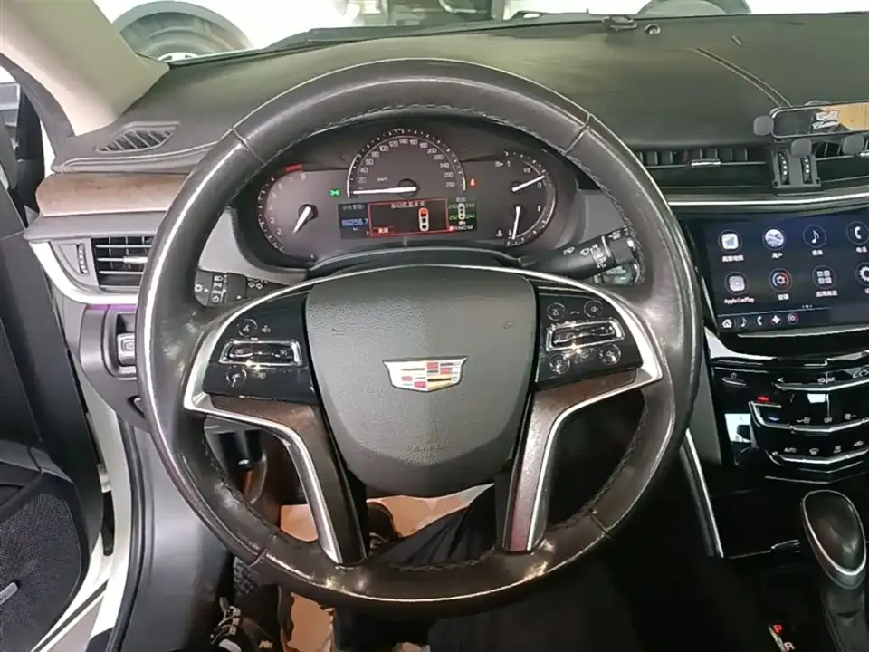 Cadillac XTS