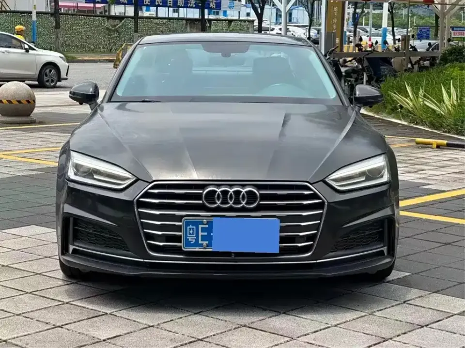 Audi A5 (Import)