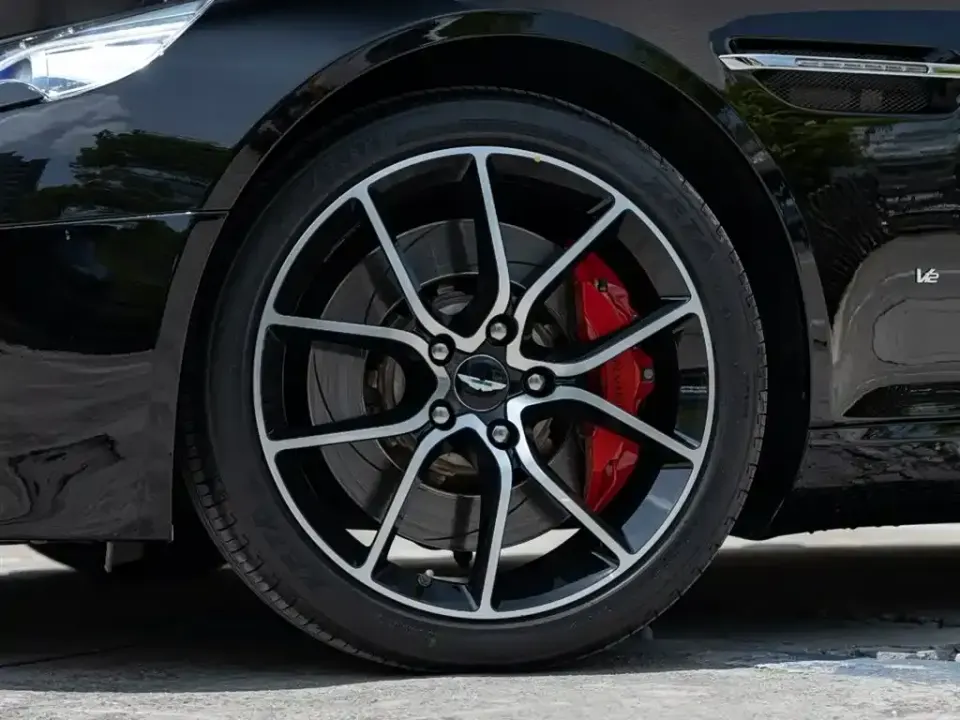 Aston Martin Rapide