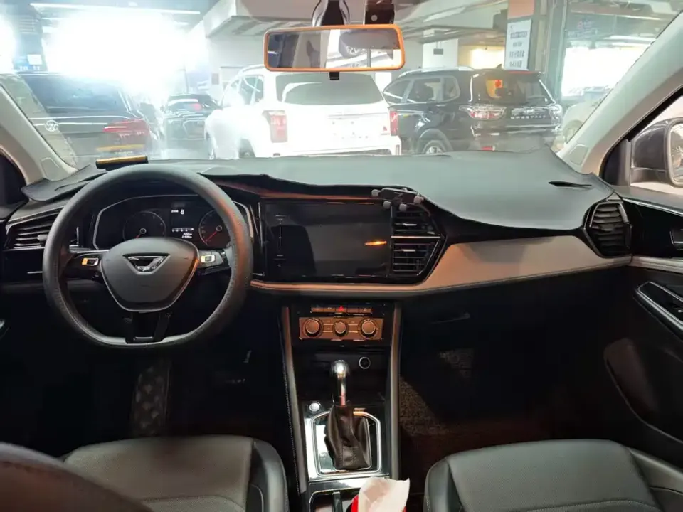 Jetta VS5