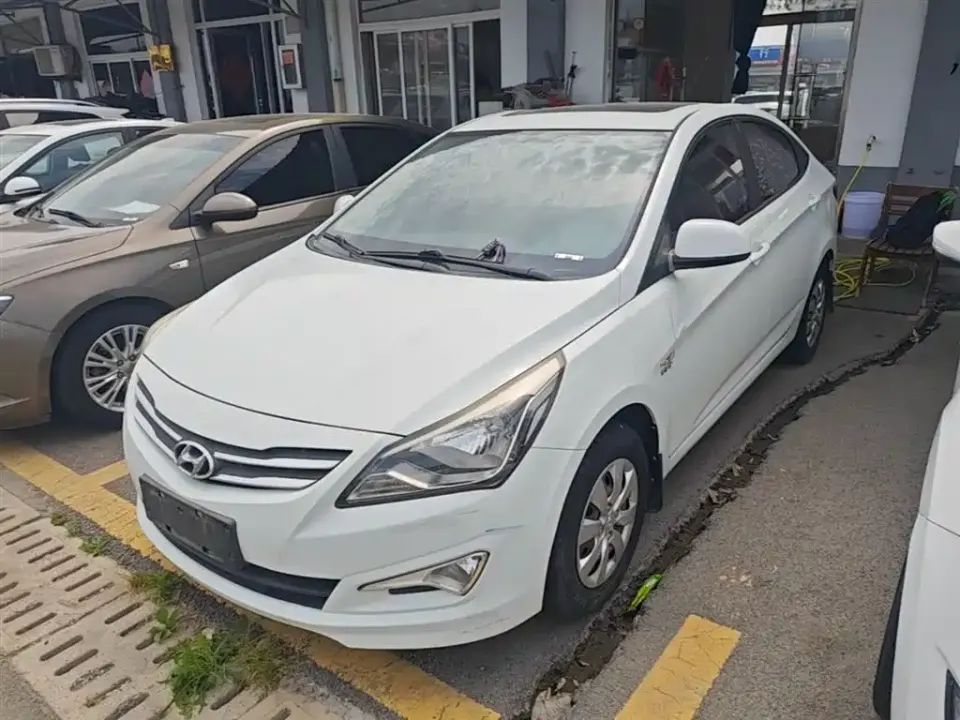 Hyundai Verna