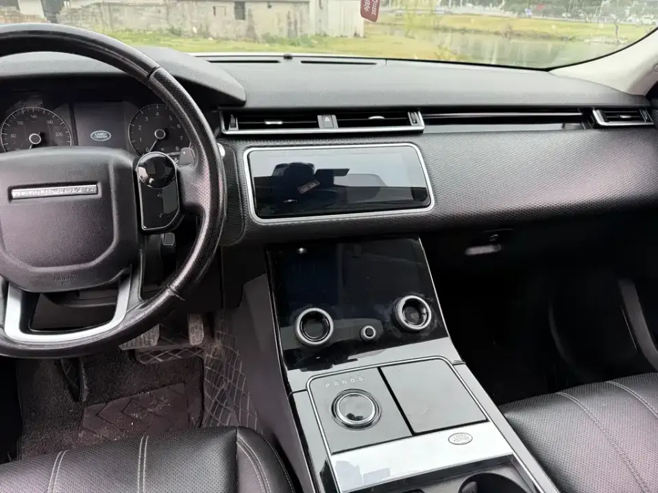 Land Rover Velar