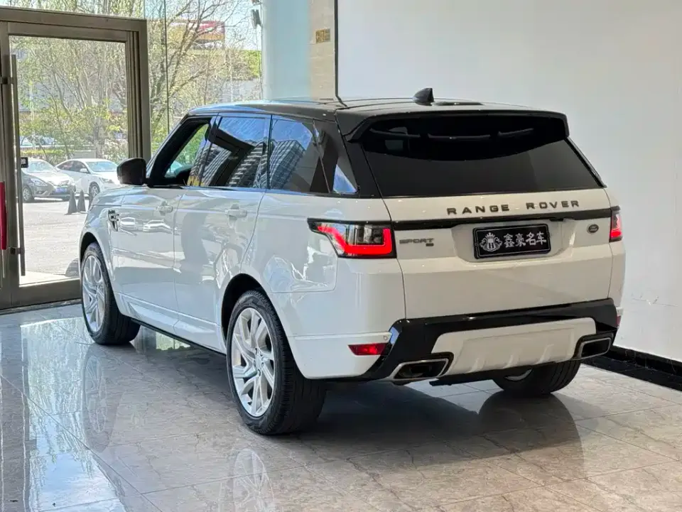 Land Rover Sport