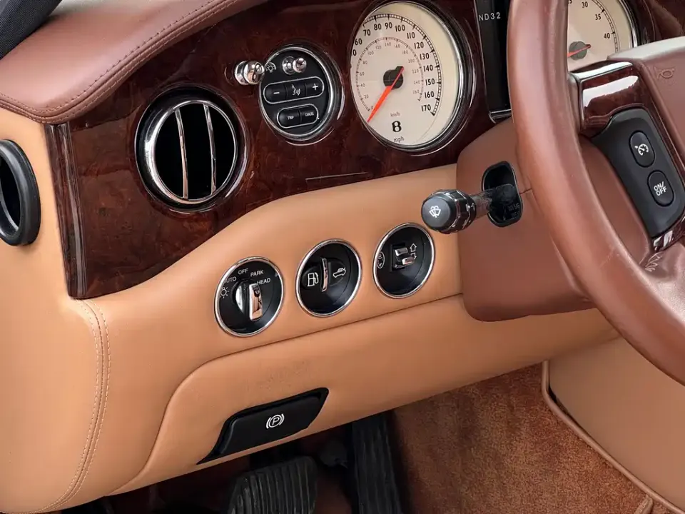Bentley Elegance